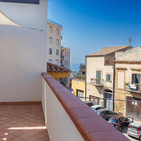 Domus Noem - Locazione Turistica Hotel Agrigento Bagian luar foto